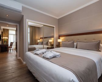 Hotel Intersur Recoleta - בואנוס איירס