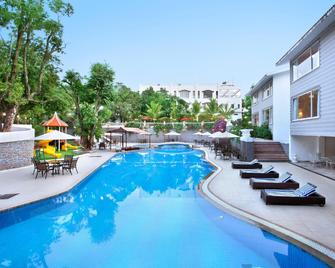 Villa San Lawrenz - Lonavala - Pool