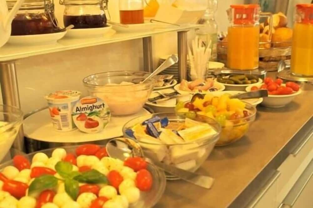 Appartis - Hotel am Stadtpark - Sindelfingen - Buffet