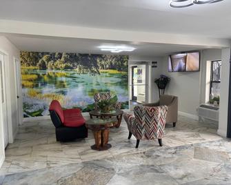 High Springs Inn - Alachua - Lobby