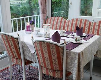 Haus Mooren, Hotel Garni - Düsseldorf - Balcony