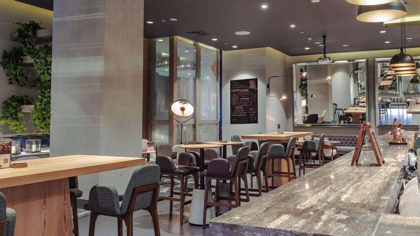 Centro Capital Centre