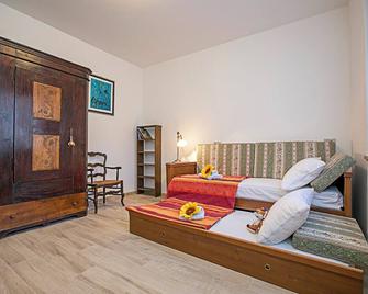 Bella Arco Apartment - Happy Rentals - Arco - Bedroom