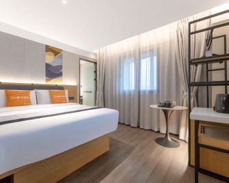 Home Inn Style Shanghai Railway Station Zhongxing Road Metro Station - Shanghai - Bedroom