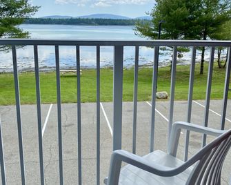 Island View Hotel - Trenton - Balcón