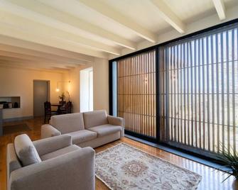 Vila Pouca Houses - Balcony House - Mondim de Basto