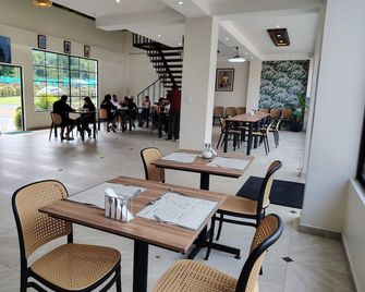 Hostería Pilpikuna - Mindo - Restaurant
