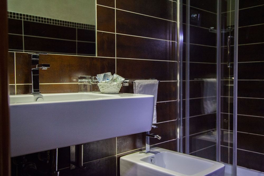 Bathroom view of Nuovo Nord