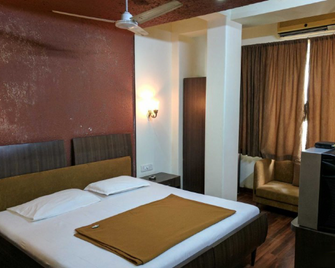 Hotel Bahri Residency - Mumbai - Bedroom