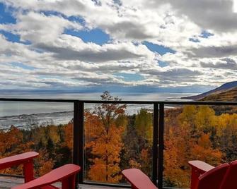 La Magie St-Laurent 143 Classic condo with Wood burning Fireplace - L'Isle-aux-Coudres - Балкон