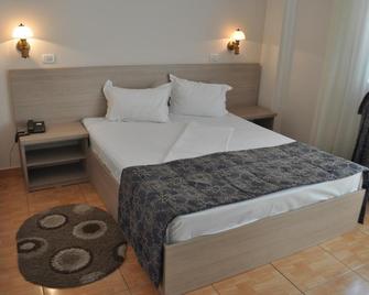 Hotel Regal - Eforie Nord - Bedroom