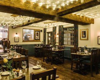 The Old Fourpenny Hotel - וורוויק - מסעדה