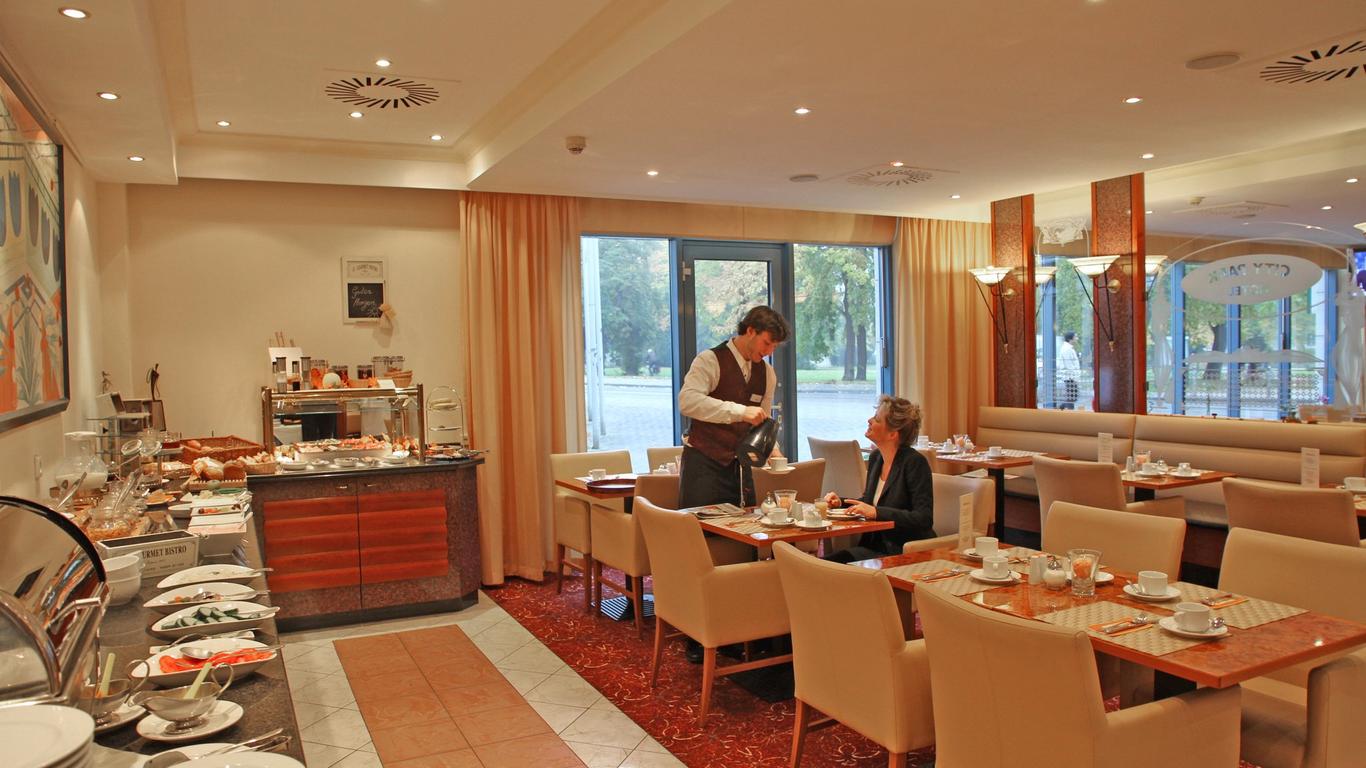 City Park Hotel