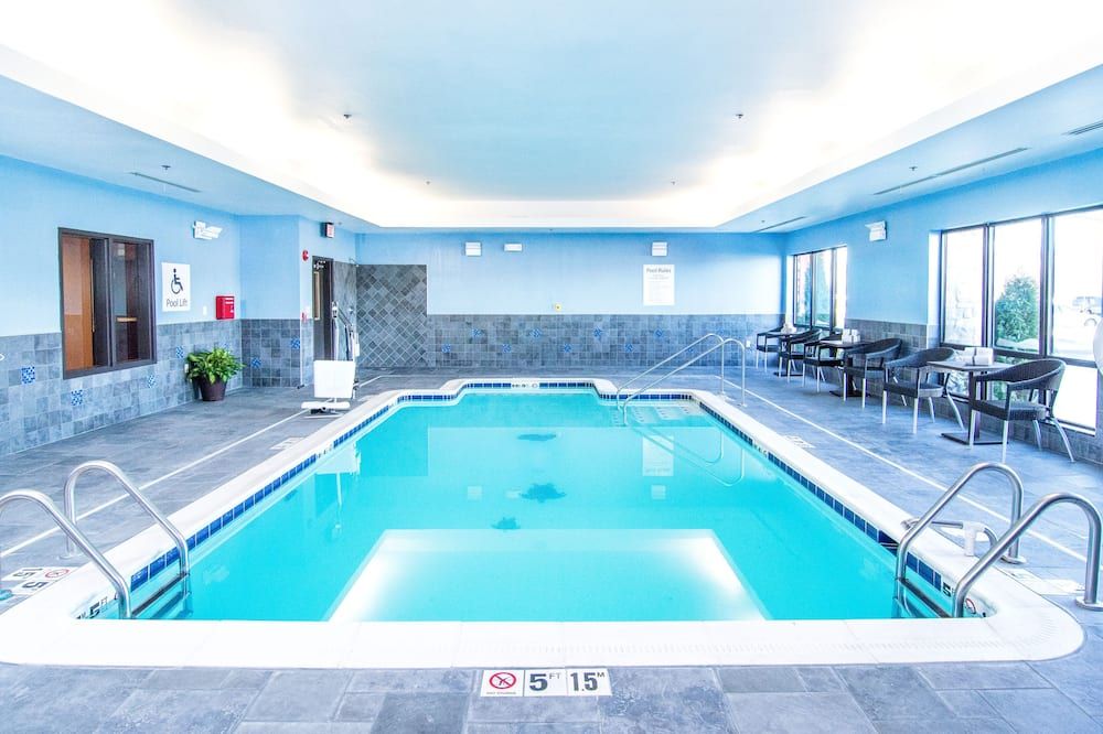 Pool view of Holiday Inn Express & Suites Elkton - University Area