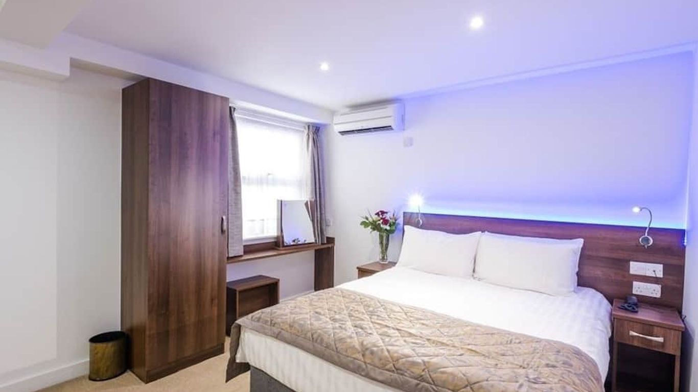 Signature Hotel London