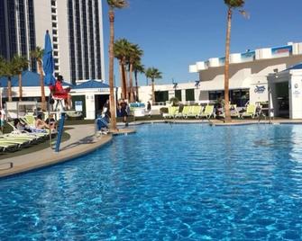 Luxurious One-Bedroom Villa Suite ~ Las Vegas Nv ! - Las Vegas - Pool