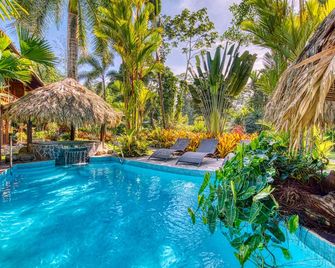 Hotel Banana Azul - Adults Only - פוארטו וויחו דה טלמנאקה - בריכה