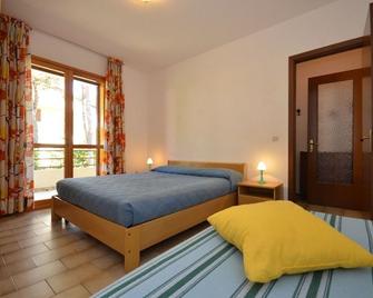 Appartamenti Dei Fiori - Lignano Sabbiadoro - Bedroom