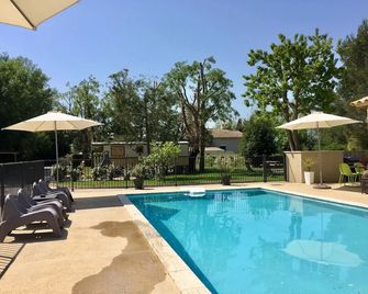 Des roulottes en Provence - Barbentane - Piscina