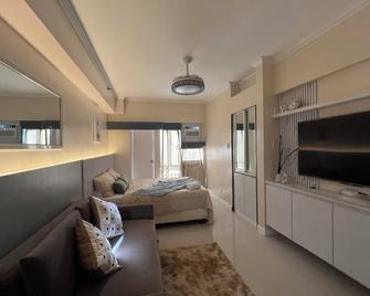 Serene Place - Tagaytay - Bedroom