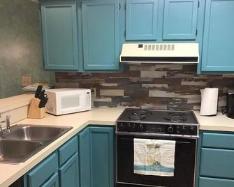 Condo at Cypress Bay - North Myrtle Beach area - Little River - Кухня