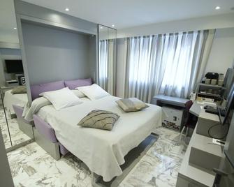 B&b Le France Nice Centre - Nice