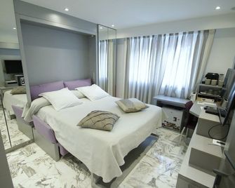 B&b Le France Nice Centre - ניס - חדר שינה