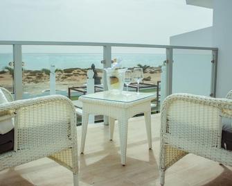 Hotel Livvo Budha Beach - Espargos - Bedroom