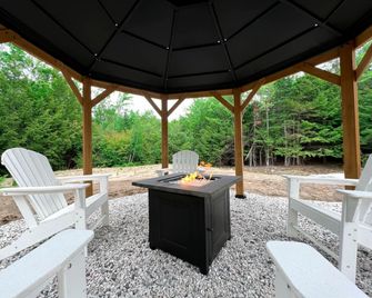 Bridgton Bungalow | Brand New, Central & Spacious - Bridgton - Patio