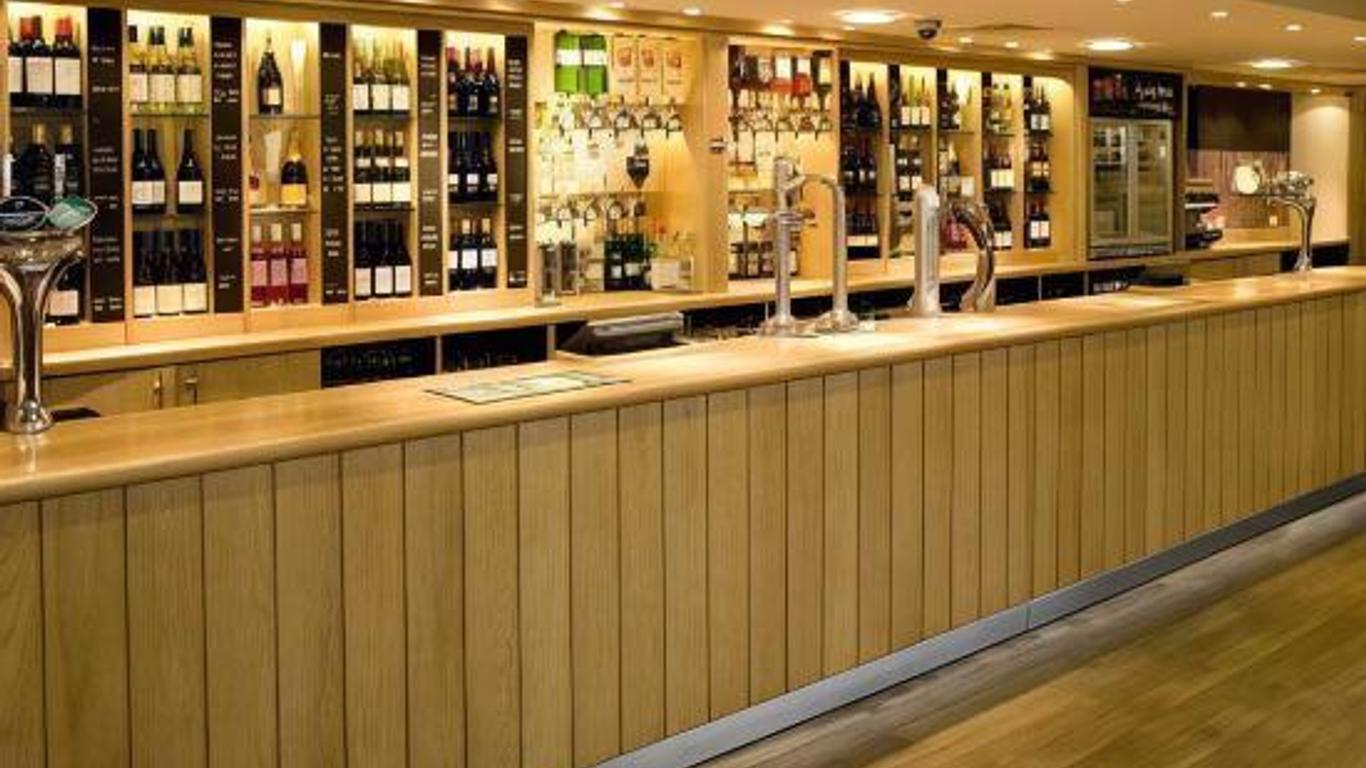 Premier Inn Heathrow Airport M4-J4