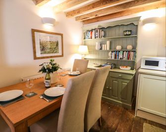 Sunny Cottage - Darlington - Dining room