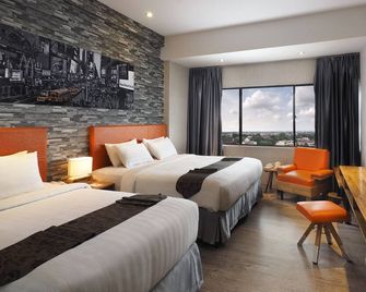 Le Polonia Hotel & Convention Medan - Kota Medan - Kamar Tidur