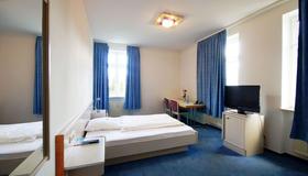 Hotel Neuwirtshaus - Superior - Stuttgart - Bedroom