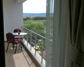 Bayrambey Otel Eskisehir - Eskişehir - Balcón