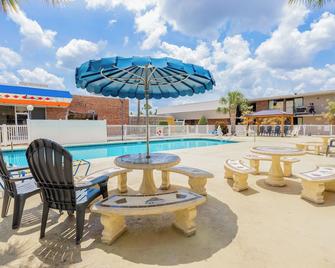 OYO Hotel Bartow - Bartow - Pool