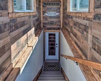 Game Room + Hot Tub: Salt Lake City Area Apt - Bluffdale - Pasillo
