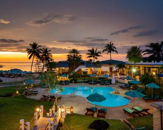 Khao Lak Sunset Resort - Khao Lak - Svømmebasseng