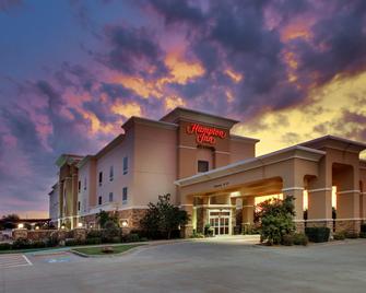 Hampton Inn Vernon - Vernon - Building