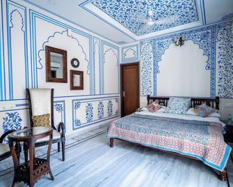 All Seasons Homestay - Jaipur - Bedroom