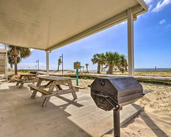 Sunny Beachfront Biloxi Condo w/ Resort Amenities! - Biloxi - Balkong