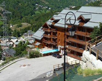 Apartment - 6 people - Underground parking - Large balcony - Swimming pool - Valloire - Toà nhà