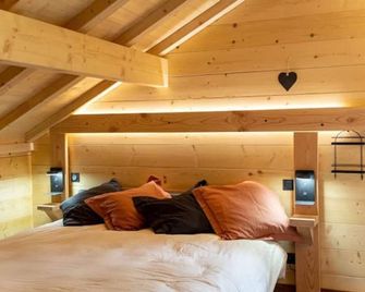 Chalet au coeur du Jura à 5min de la plage de Clairvaux - Châtillon - Chambre