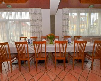 sWirtshaus M&N - Zeltweg - Dining room