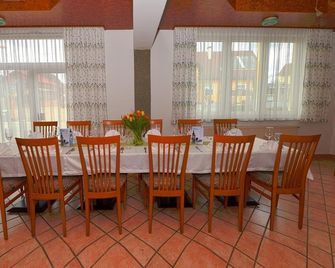 sWirtshaus M&N - Zeltweg - Sala pranzo