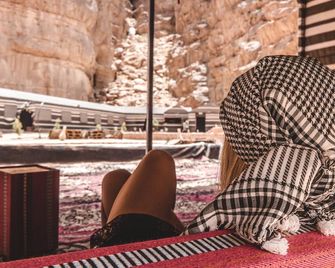 Aladdin Camp - Wadi Rum - Bar