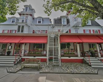Tom Quick Inn - Milford - Budova