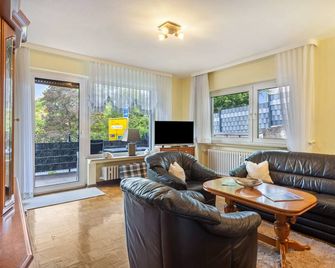 Ferienwohnung am Schloßpark - Melsungen - Wohnzimmer