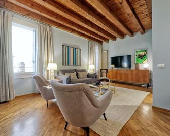 Vicenza Basilica Palladiana Elegant Apartment - Vicenza - Sala de estar