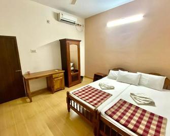 Sea Shell Haris Beach Home - Kannur - Bedroom