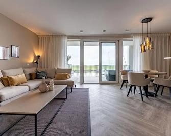 Beautiful apartment with beautiful views of the lively marina - Kamperland - Σαλόνι